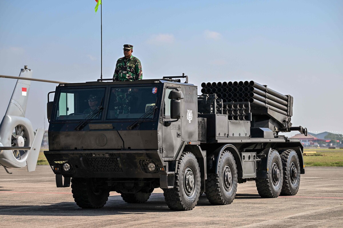 Индонезия и США начинают ежегодные военные учения