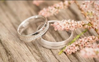 Мужчина обнаружил, что женщина, за которую он собирался жениться, оказалась опытным аферистом в Индонезии