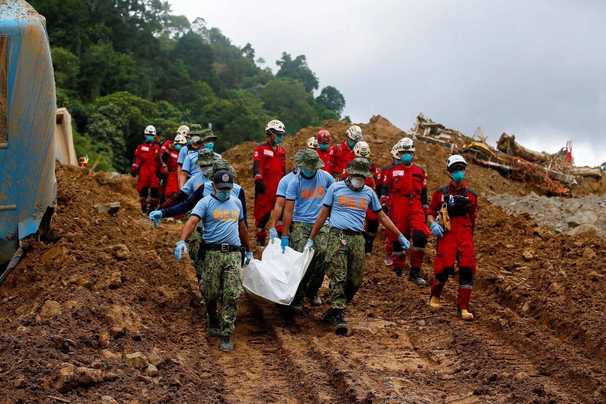 Severe Landslide in Indonesia Claims 19 Lives