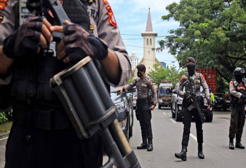 Вертолетчик убит повстанцами в Папуа