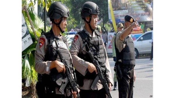 Индонезийская иммиграционная служба депортировала 13 тайваньских граждан, причастных к серьезным преступлениям