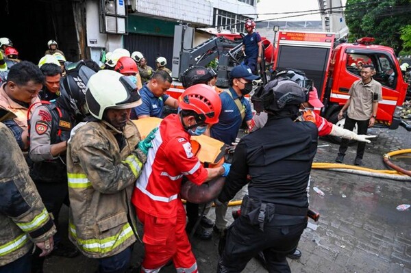 Devastating Fire in Jakarta Kills 18