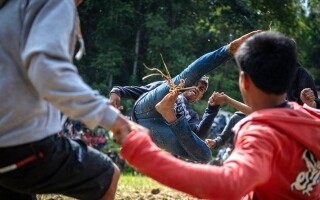 Празднование сбора риса на Сулавеси